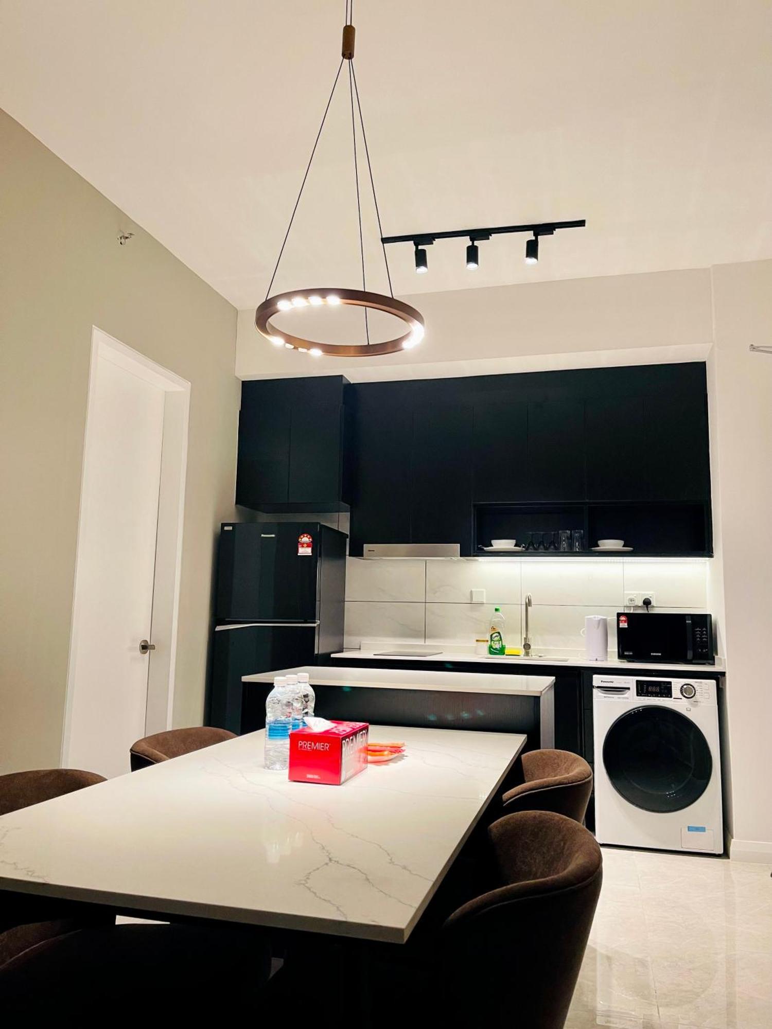 Maxx Royal Suites At Axon Pangsapuri